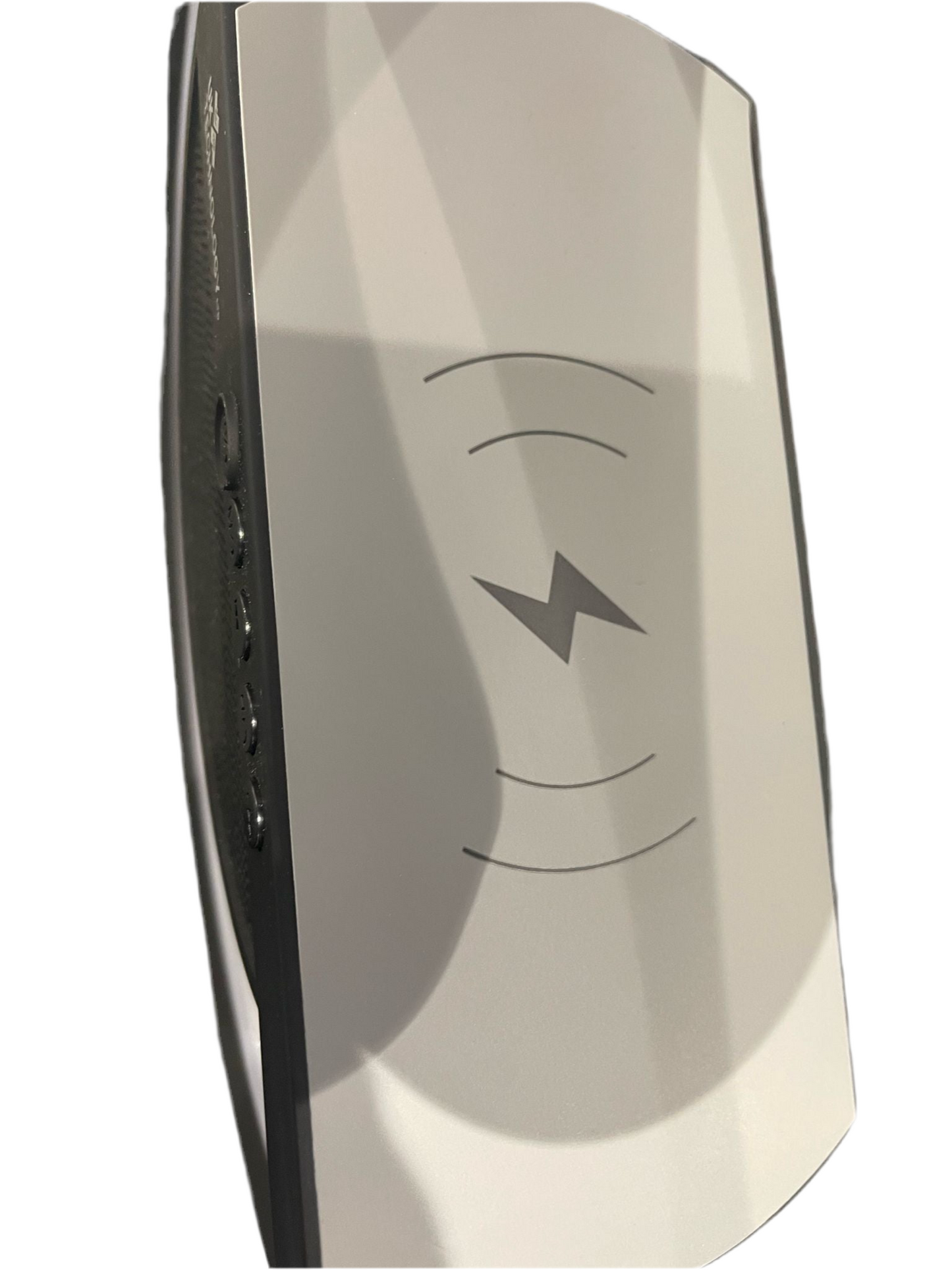 UK Technology The G-Lamp - 3 in 1 Wireless Charger, Speaker, and LED Lamp 1