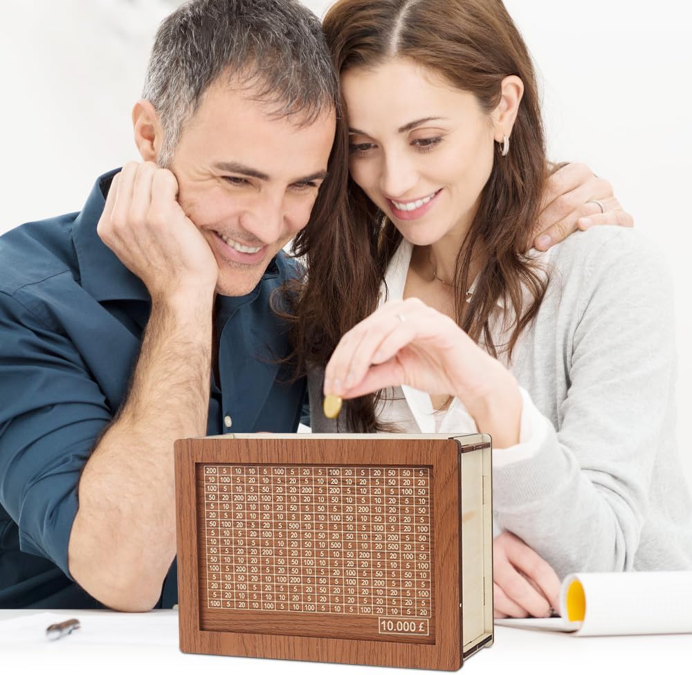 Wooden Money Box with Counter for Savings Goal - 10,000 £