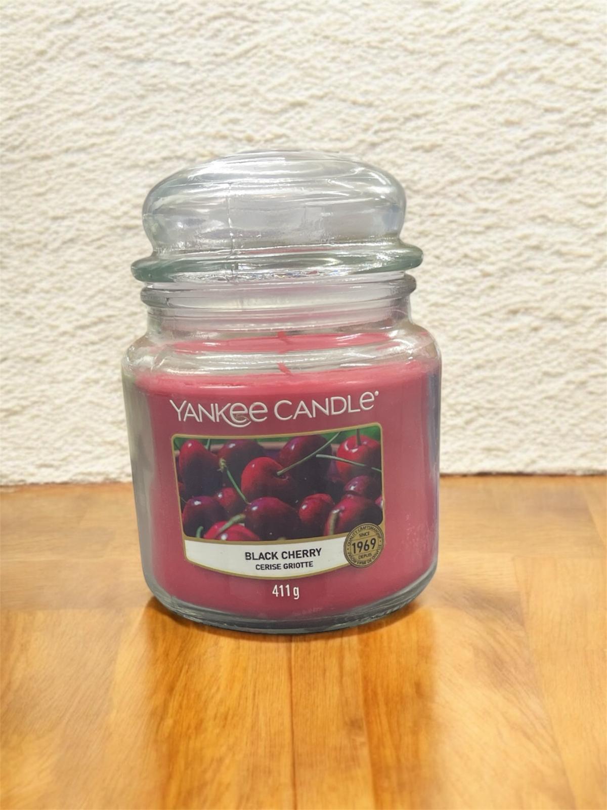 Yankee Candles – Premium Scented Candles for a Warm, Inviting Atmosphere