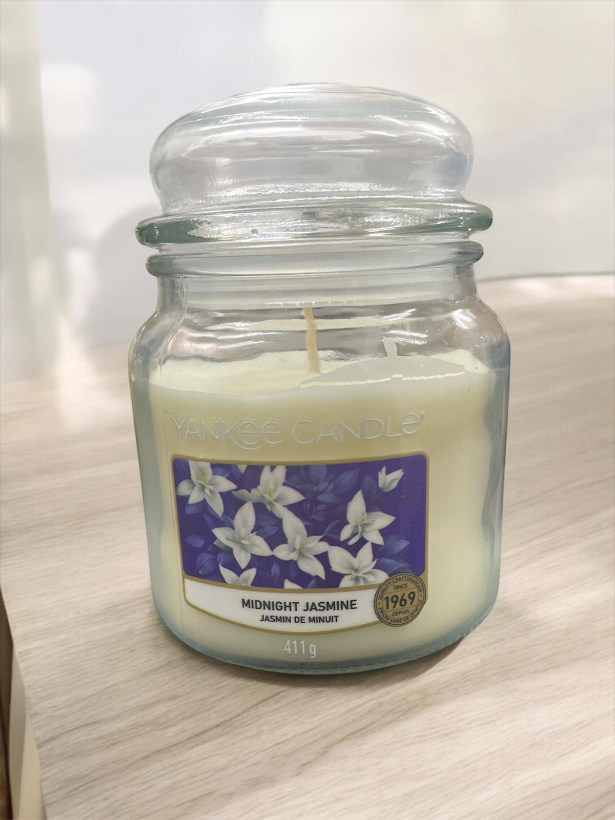 Yankee Candles – Premium Scented Candles for a Warm, Inviting Atmosphere