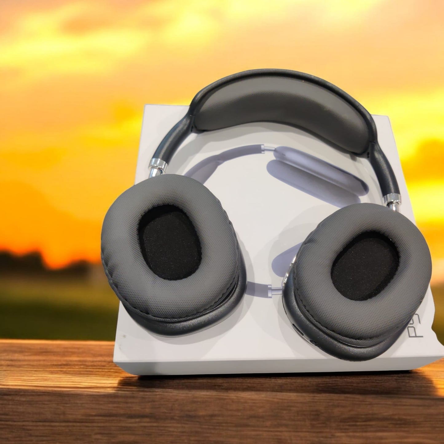 P9 Pro Max Replica Wireless Over-Ear Headphones