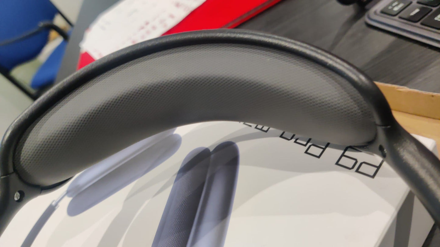 P9 Pro Max Replica Wireless Over-Ear Headphones